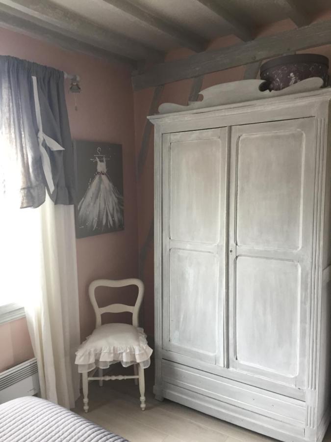 Les Chambres De Paule Thieulloy-l'Abbaye Buitenkant foto